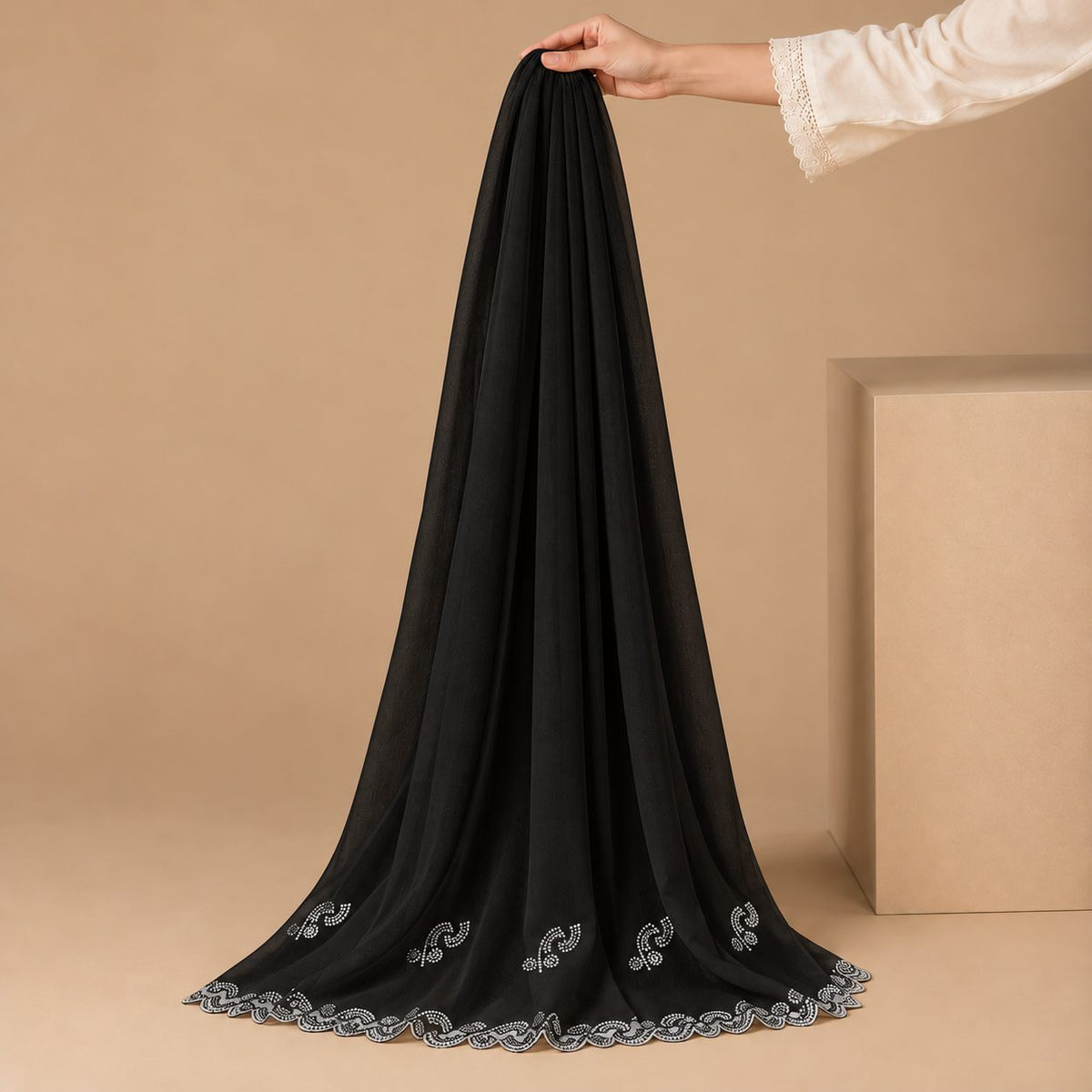 Serene Scallop Stole