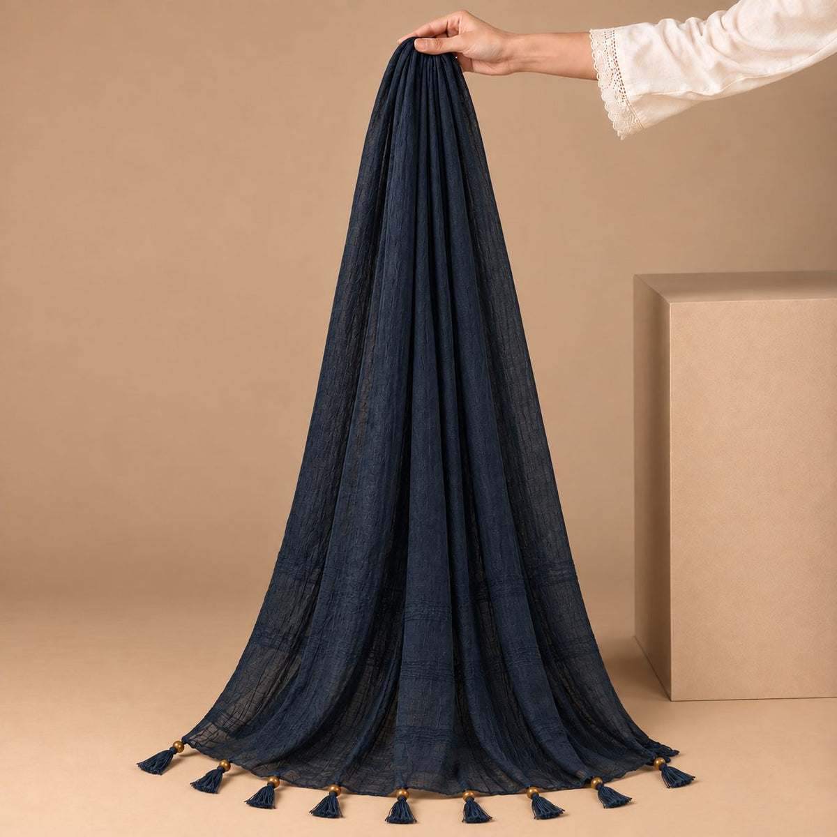Urban Tassel Textured Stole