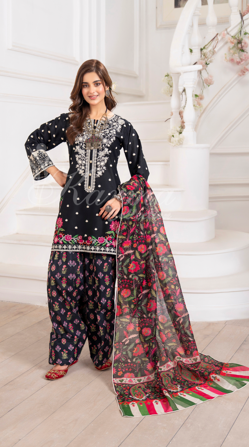 Shaam-e-Gulzar 3-Piece Set - New Arrival