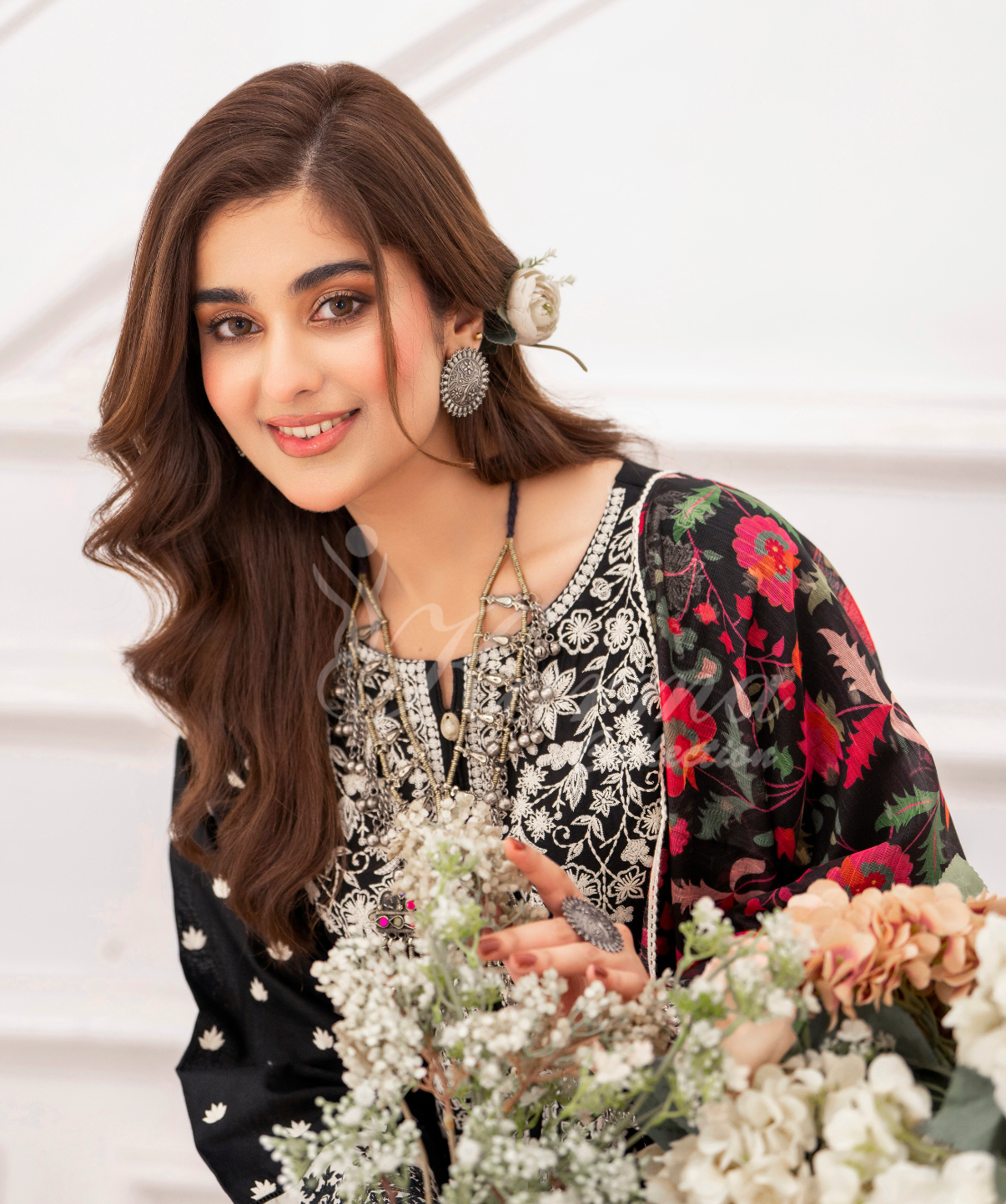 Shaam-e-Gulzar 3-Piece Set - New Arrival