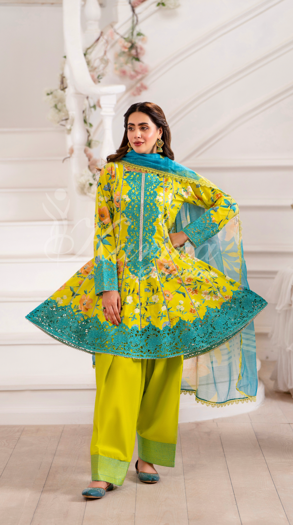 Mehmaan-e-Bahar 3-Piece Set - New Arrival
