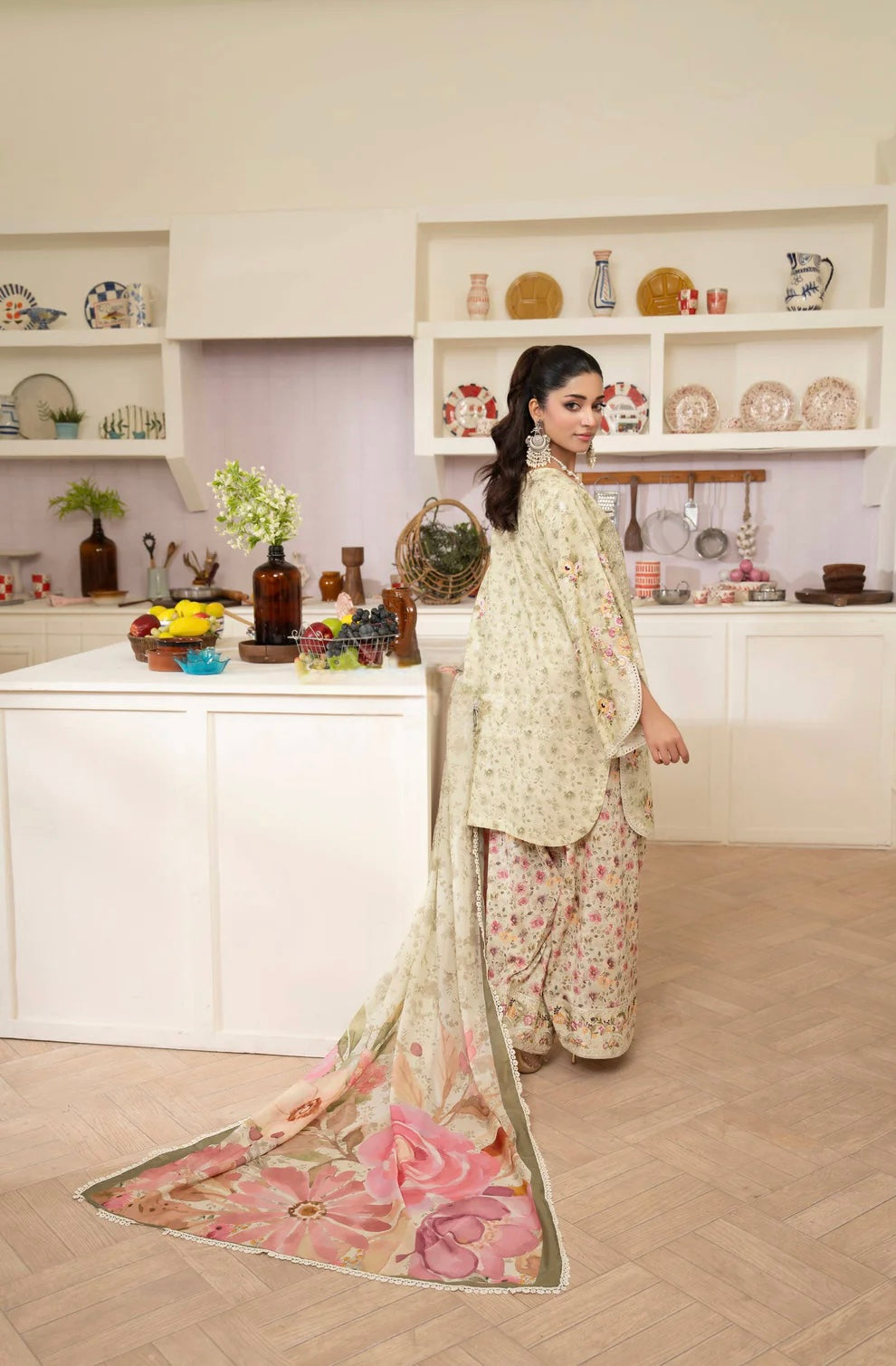 Ivory Garden 3-Piece Embroidered Lawn Suit