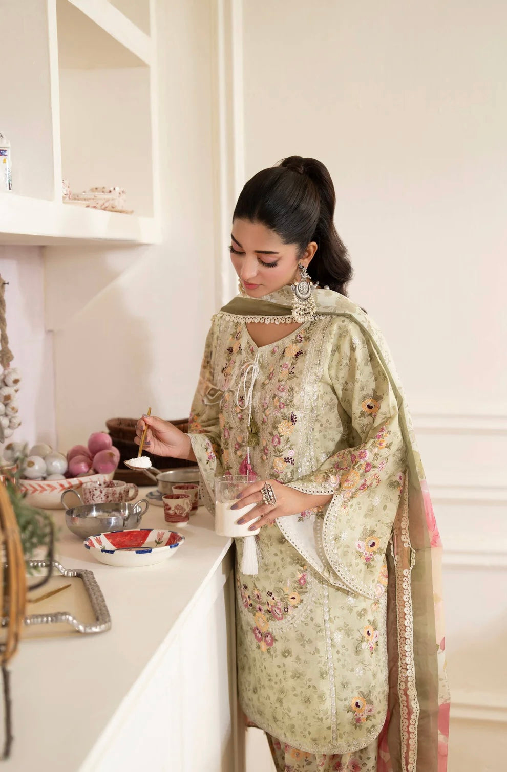 Ivory Garden 3-Piece Embroidered Lawn Suit