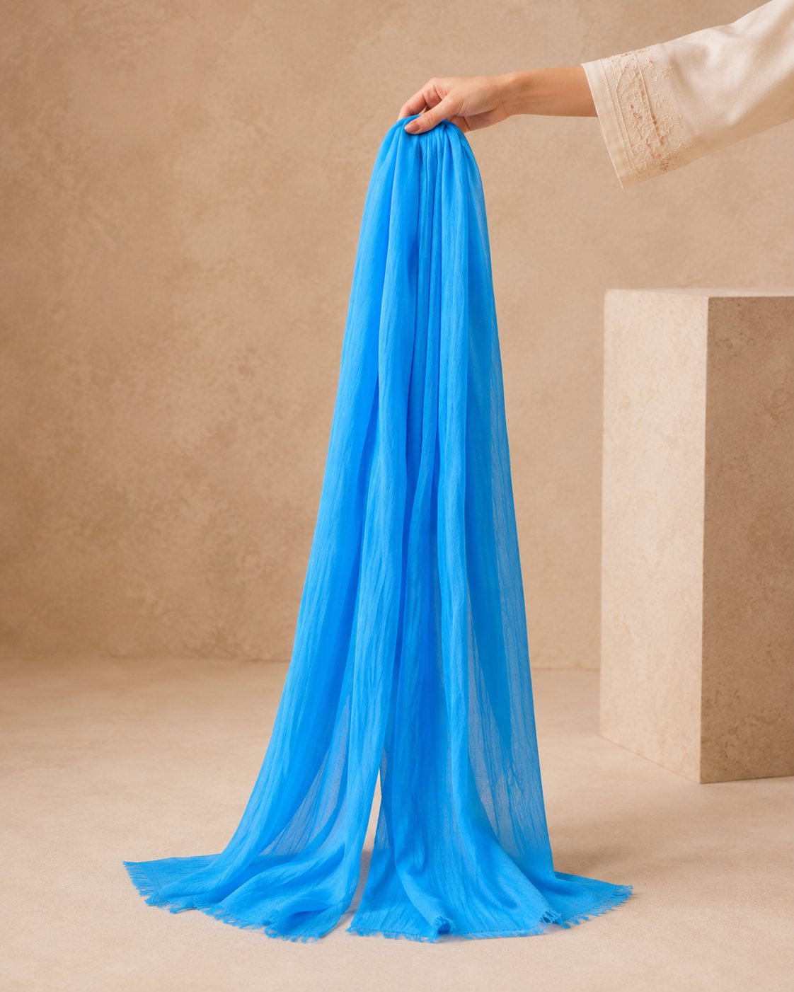Essential Plain 1 piece lawn Scarf