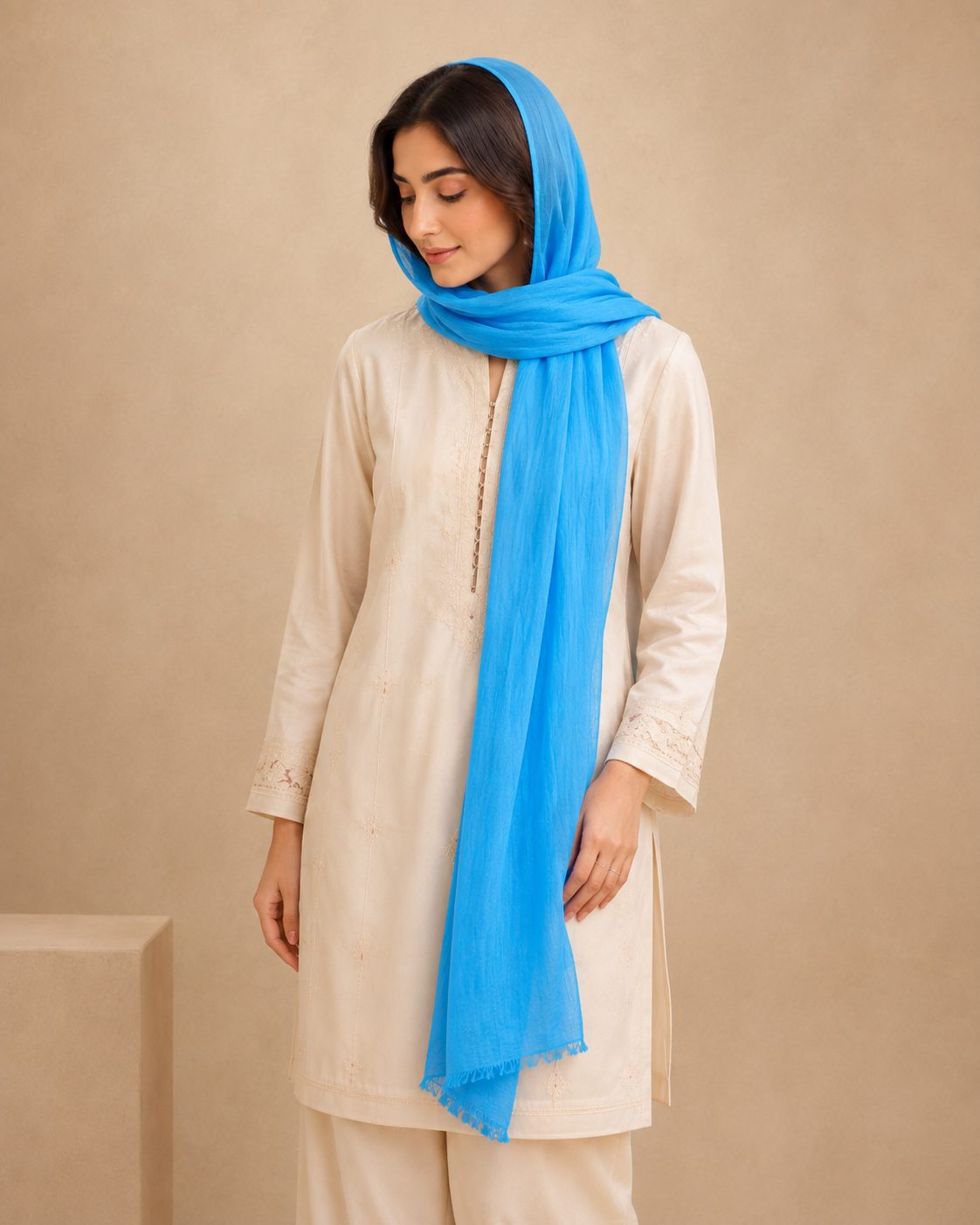 Essential Plain 1 piece lawn Scarf
