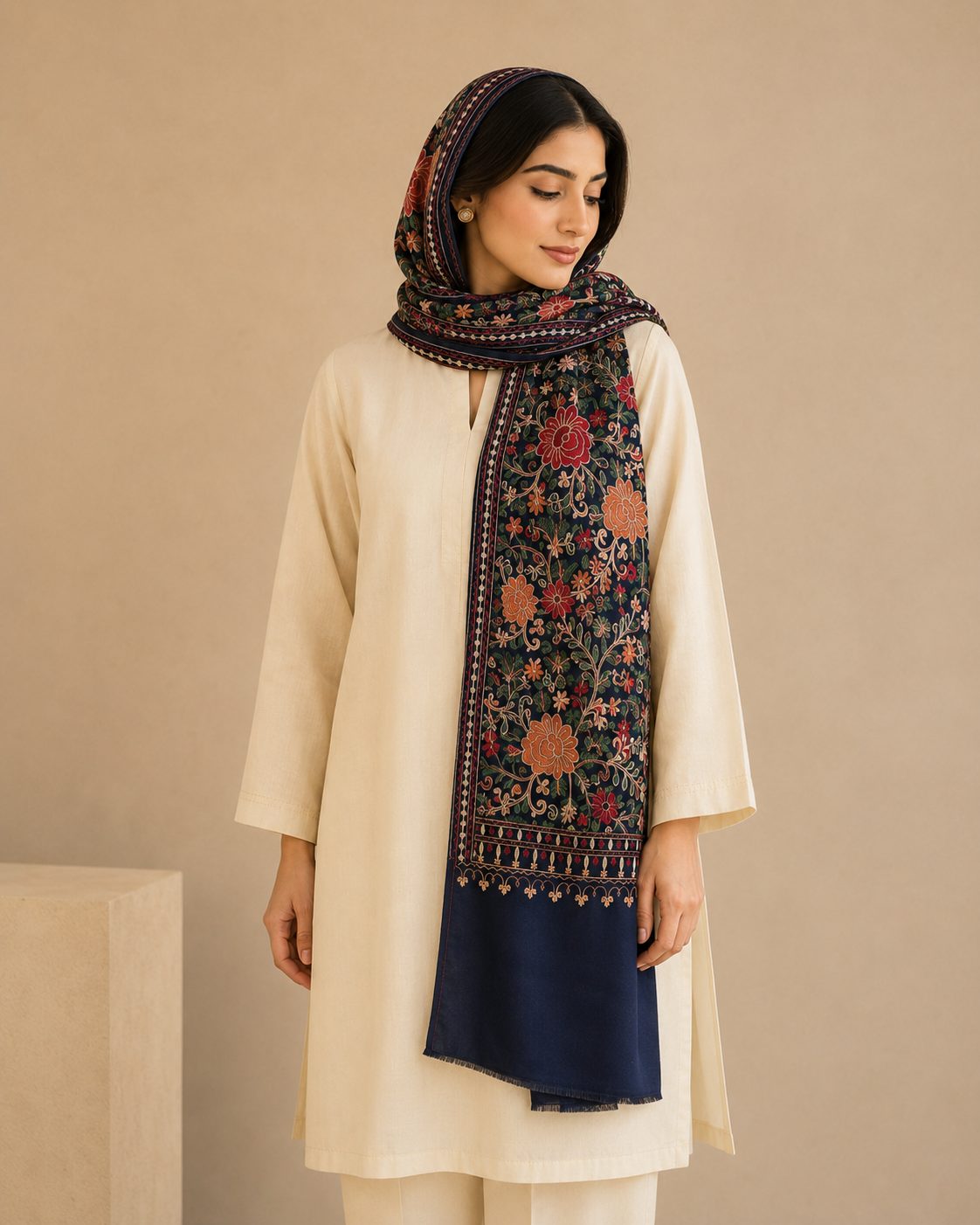 Elegant Bloom Women Staller