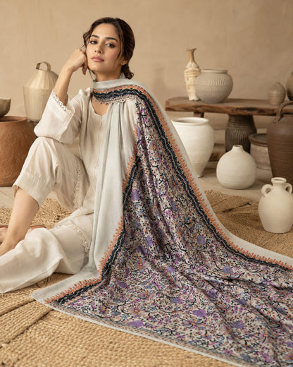 Serene Beauty Women Staller