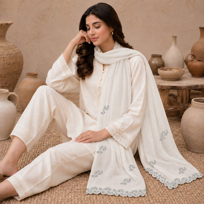 Serene Scallop Stole
