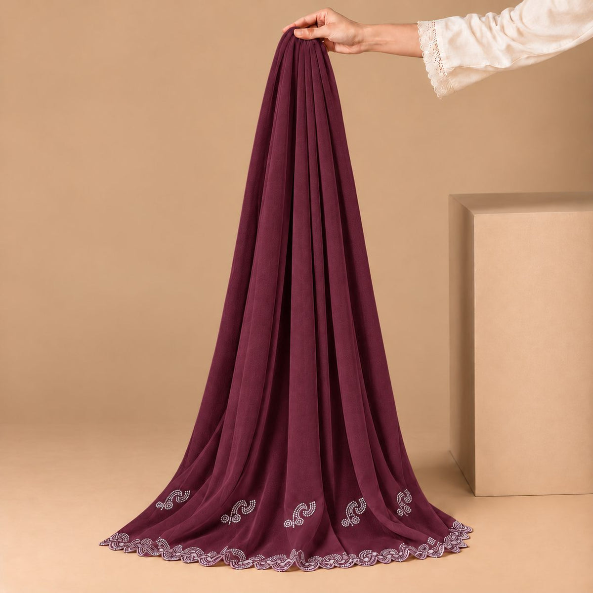 Serene Scallop Stole