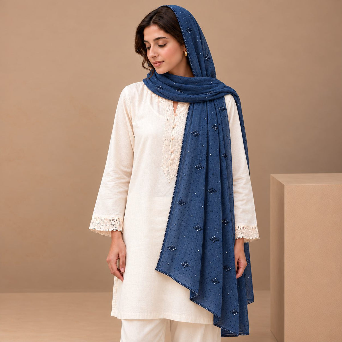 Liora Shimmer Stole