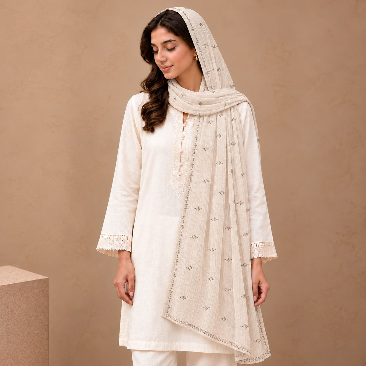 Liora Shimmer Stole
