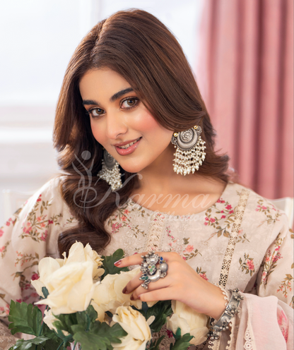 Khushbu-e-Nazuk 3-Piece Set - New Arrival